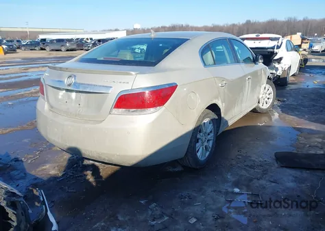 2013 Buick Lacrosse Leather Group z USA, uszkodzony, nr VIN 1G4GC5ER3DF270090